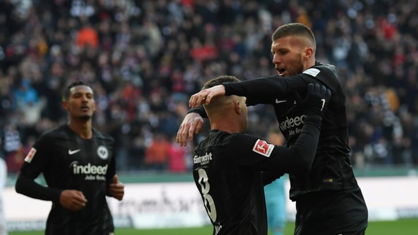 Die Erfolgsgaranten von Eintracht Frankfurt: Sebastien Haller (l-r), Luka Jovic und Ante Rebic sind brandgefährlich.