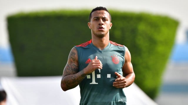 Thiago fällt für die Bayern im Spiel gegen Leverkusen aus.