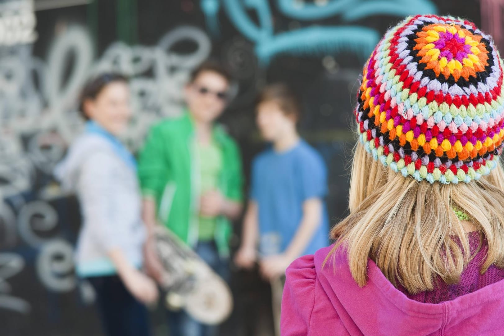 Verletzt und ausgegrenzt: An einigen Schulen in Berlin gibt es große Probleme mit Mobbing.