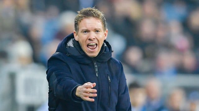 Hoffenheims Trainer Julian Nagelsmann hat nach dem 1:1 gegen Düsseldorf die Einstellung seiner Spieler gerügt. Hoffenheims Trainer Julian Nagelsmann hat nach dem 1:1 gegen Düsseldorf die Einstellung seiner Spieler gerügt.