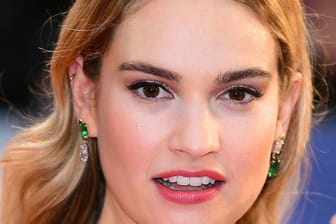 Lily James bei der Premiere des Films "Deine Juliet" in London.