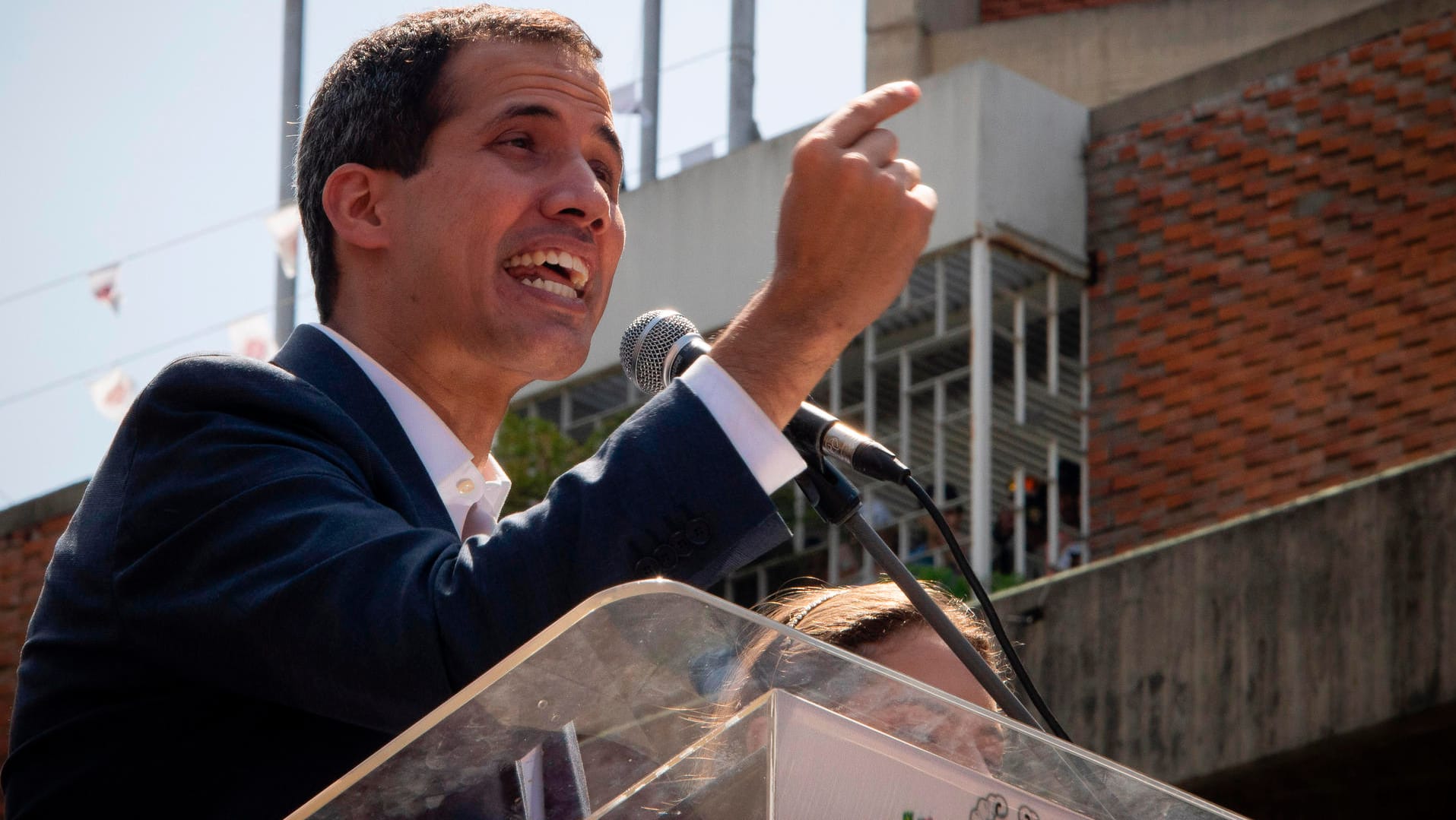 Venezuela, Caracas: Juan Guaidó, Anführer der Opposition, spricht während einer Kundgebung vor seinen Anhängern. Venezuela, Caracas: Juan Guaidó, Anführer der Opposition, spricht während einer Kundgebung vor seinen Anhängern.