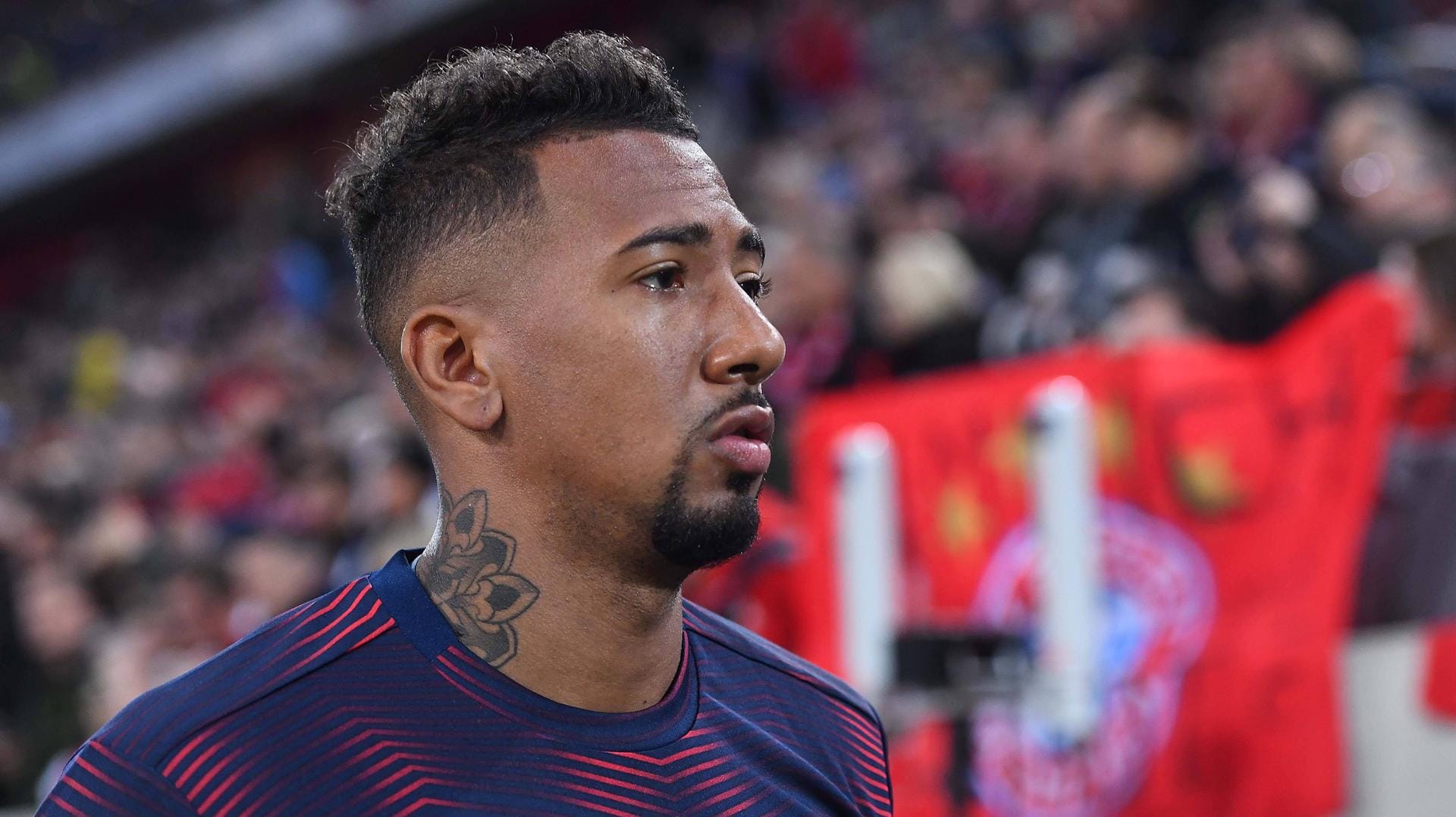 Zuschauer: Jerômé Boateng ist in der Abwehr des FC Bayern aktuell nur dritte Wahl.