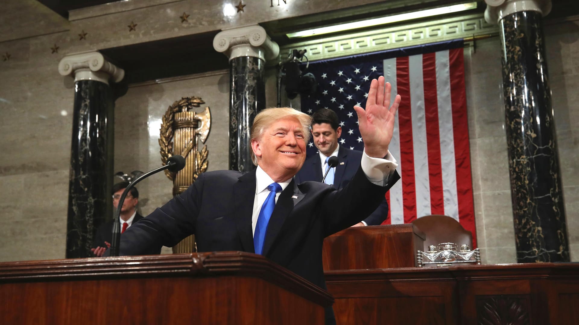 Donald Trump vor seiner ersten Rede zur Lage der Nation im letzten Jahr: Die diesjährige Rede fällt mitten in den Streit um die Mauer an der Grenze zu Mexiko. (Archivbild)