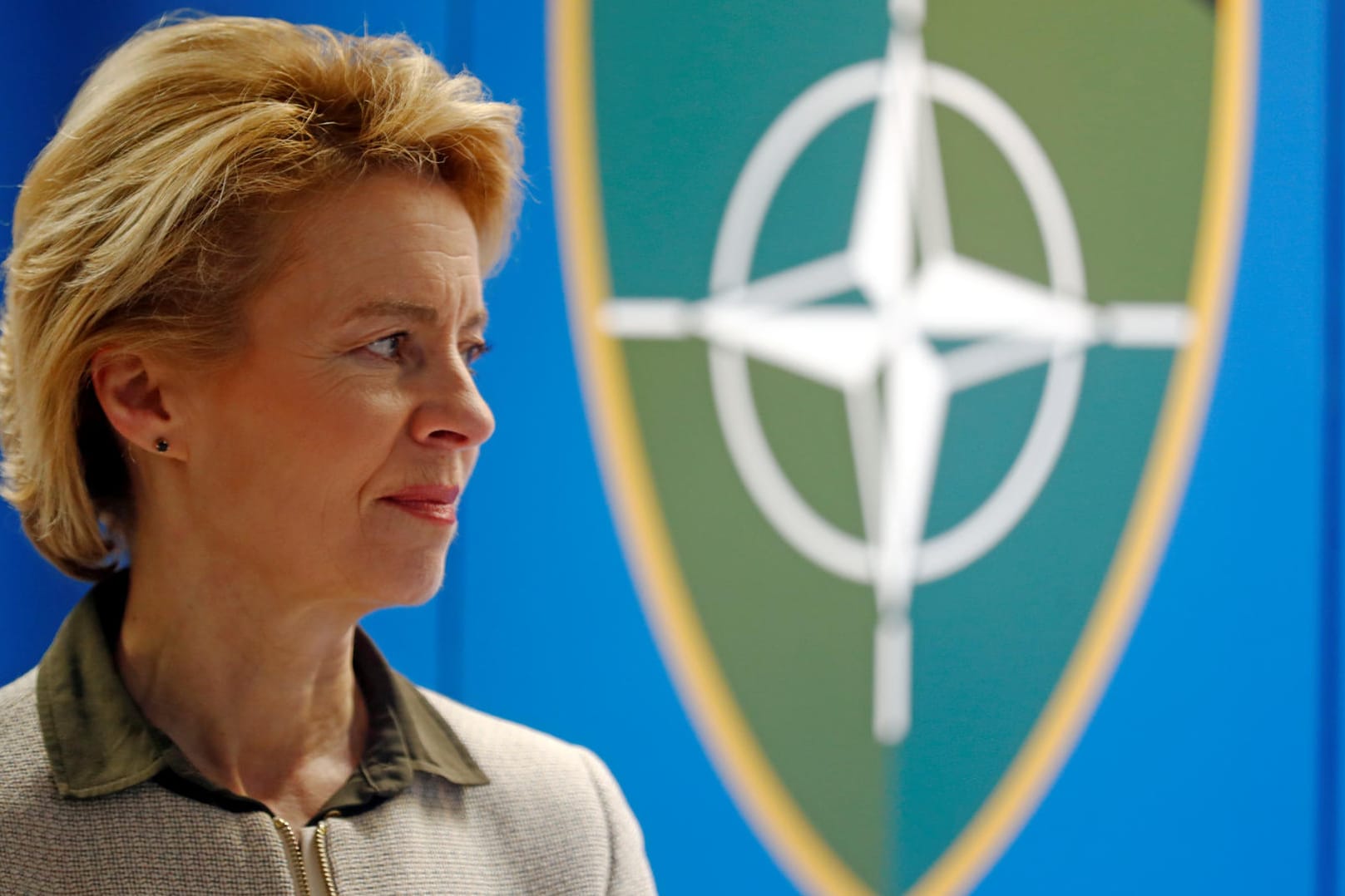 Ursula von der Leyen im litauischen Rukla: Die deutsche Verteidigungsministerin stattete der Militärbasis in Rukla einen Besuch ab, anschließend reiste sie nach Riga.