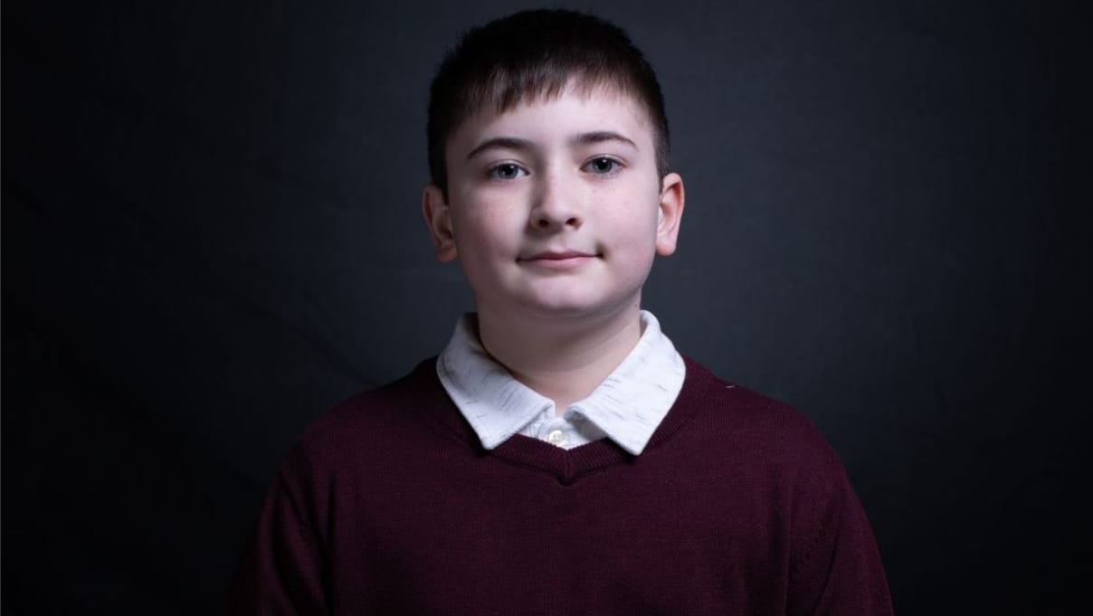 Der 11-jährige Joshua Trump wird in der Schule wegen seines Nachnames gehänselt. Nun wird er jüngster Gast bei der Rede des US-Präsidenten im Weißen Haus. Der 11-jährige Joshua Trump wird in der Schule wegen seines Nachnames gehänselt. Nun wird er jüngster Gast bei der Rede des US-Präsidenten im Weißen Haus.