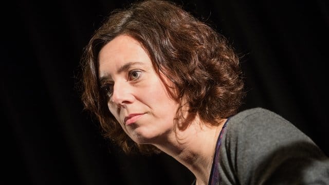Eva Menasse wird geehrt.