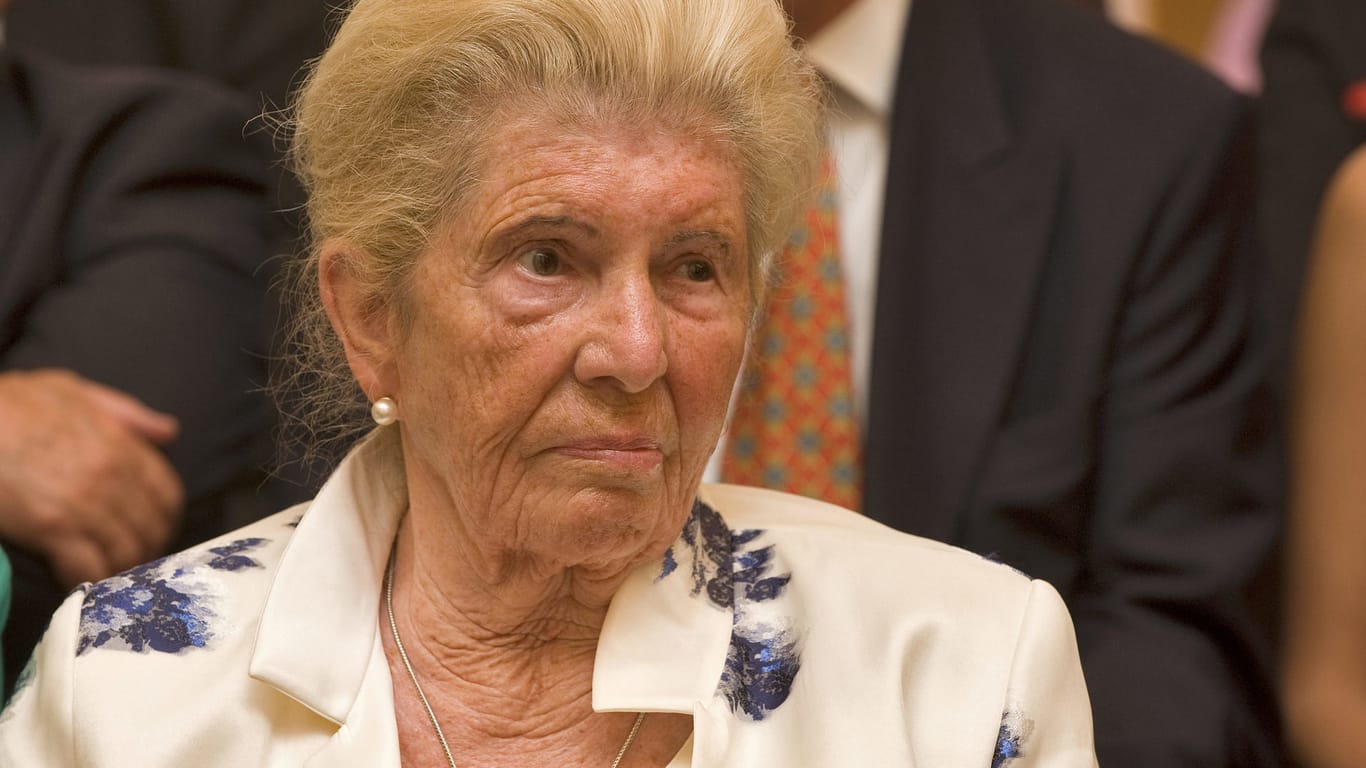 Mit 94 Jahren ist Lore Jackstädt, Ehrenbürgerin der Stadt Wuppertal, am 30. Januar verstorben.