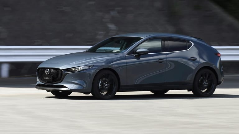 Neuer Mazda 3: Der Golf-Rivale wird das erste Serienauto mit "Diesotto"-Motor.