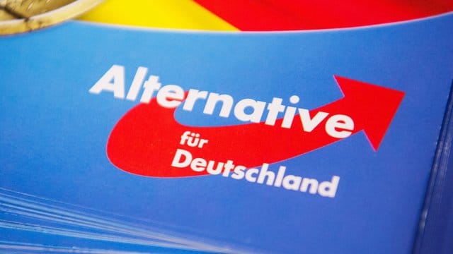 Die AfD geht gerichtlich gegen den Verfassungsschutz vor.