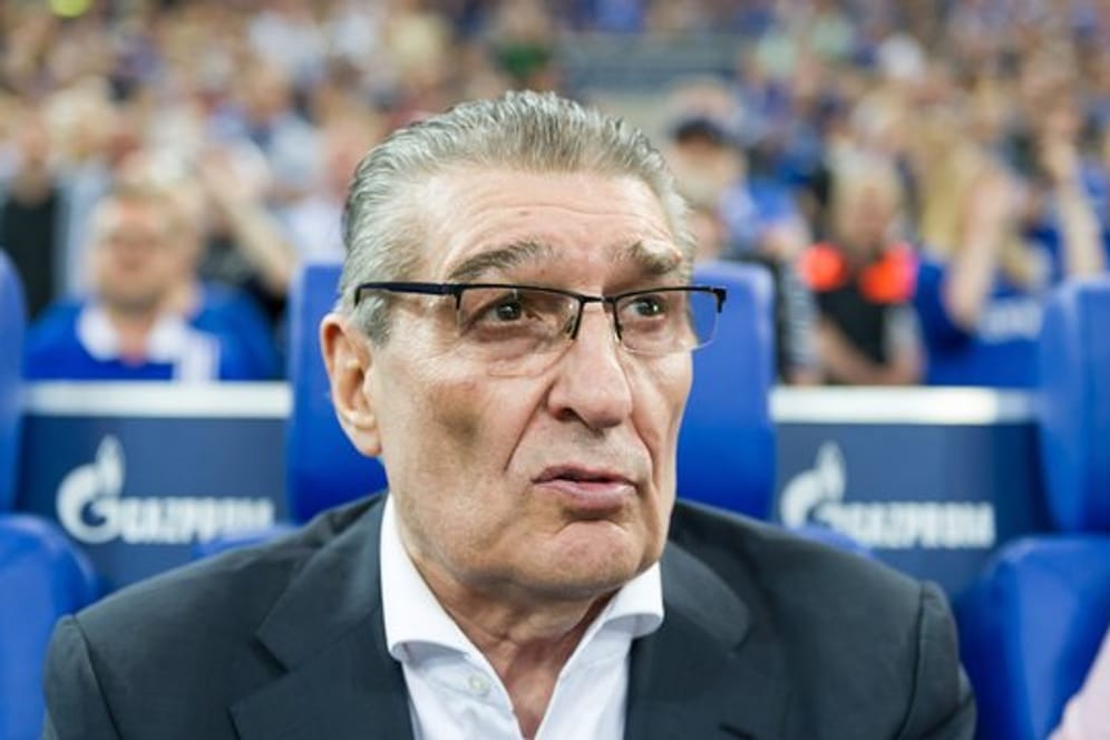 Ehemaliger Legendärer Manager vom FC Schalke 04: Rudi Assauer ist im Alter von 74 Jahren gestorben.