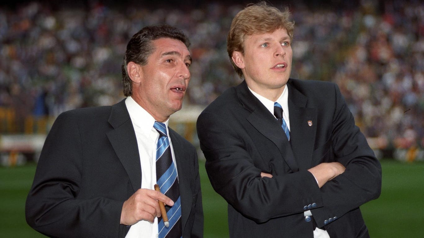 Knapp neun Jahre lang arbeiteten Rudi Assauer und Youri Mulder (r.) zusammen auf Schalke.