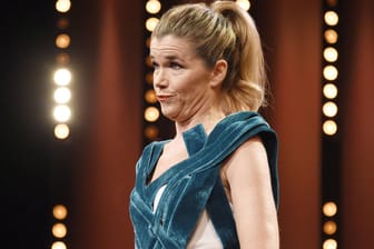 Anke Engelke: Die Komikerin macht regelmäßig Nasen-Waxing.