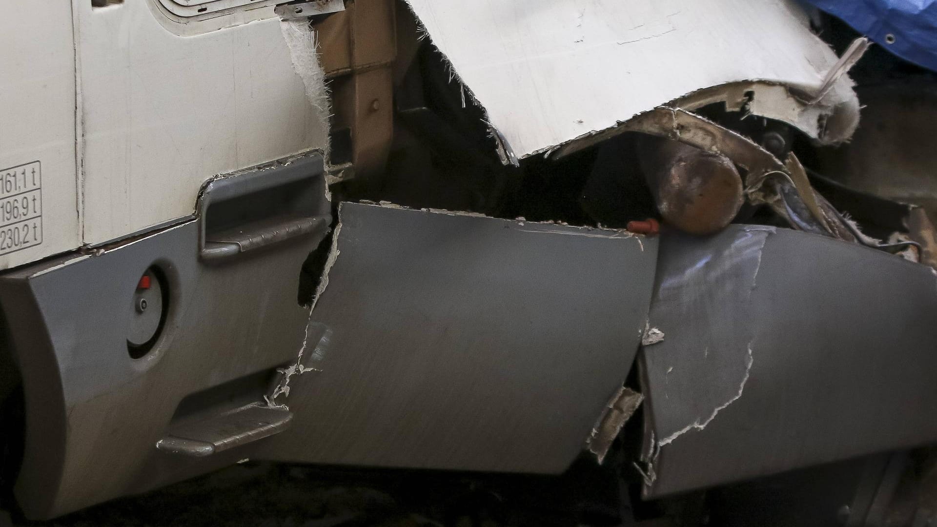 Ein defekter Zug in Barcelona (Symbolfoto): 95 Menschen sind bei dem Unfall in Barcelona verletzt worden Ein defekter Zug in Barcelona (Symbolfoto): 95 Menschen sind bei dem Unfall in Barcelona verletzt worden
