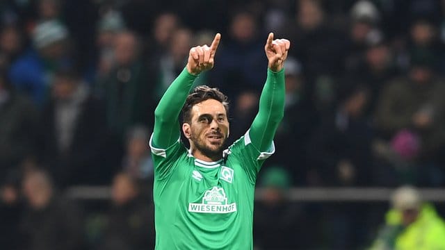 Claudio Pizarro kann ältester Bundesliga-Torschütze werden.