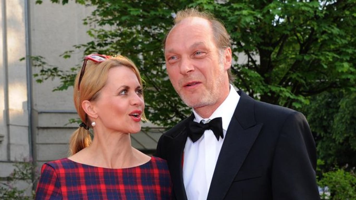 Der Schauspieler Martin Brambach und seine Frau Christine Sommer haben getrennte Schlafzimmer.