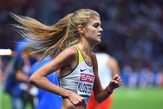 Konstanze Klosterhalfen hat bei den Millrose Games einen deutschen Hallenrekord über 1500 Meter aufgestellt.