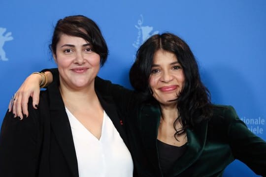 Schauspielerin Zorica Nusheva (l), und Regisseurin Teona Strugar Mitevska, beim Photocall ihres Films "God exists, Her Name is Petrunya".