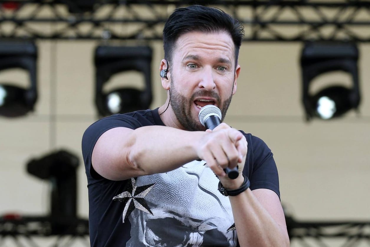 Michael Wendler: Er ist frisch verliebt in seine Freundin Laura.