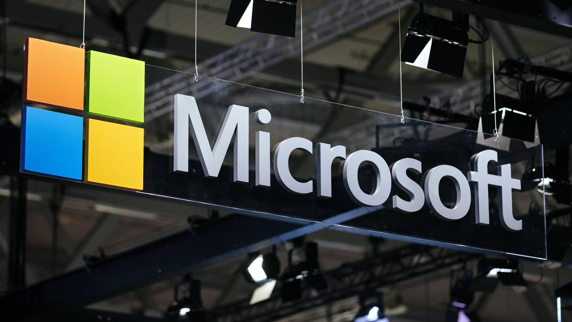 Logo von Microsoft: Windows 10 hat die Nase vorn