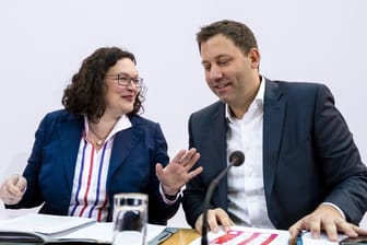 Andrea Nahles und Lars Klingbeil: Die SPD hat ein neues Konzept zum Sozialstaat vorgestellt. Kritik kommt vom Koalitionspartner CDU und der FDP. Zuspruch gibt es von den Linken.