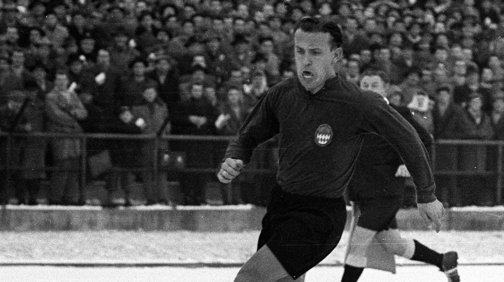 Dritter Triumph in Folge: Kurt Sommerlatt war im Pokalfinale 1957 mit dem FC Bayern erfolgreich.