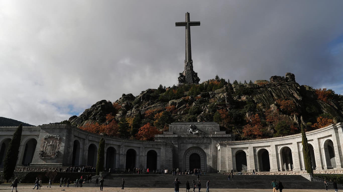 Madrid: Die Gedenkstätte Valle de los Caidos (Tal der Gefallenen) bei El Escorial in der sich das Grab des ehemaligen spanischen Diktators Francisco Franco befindet.