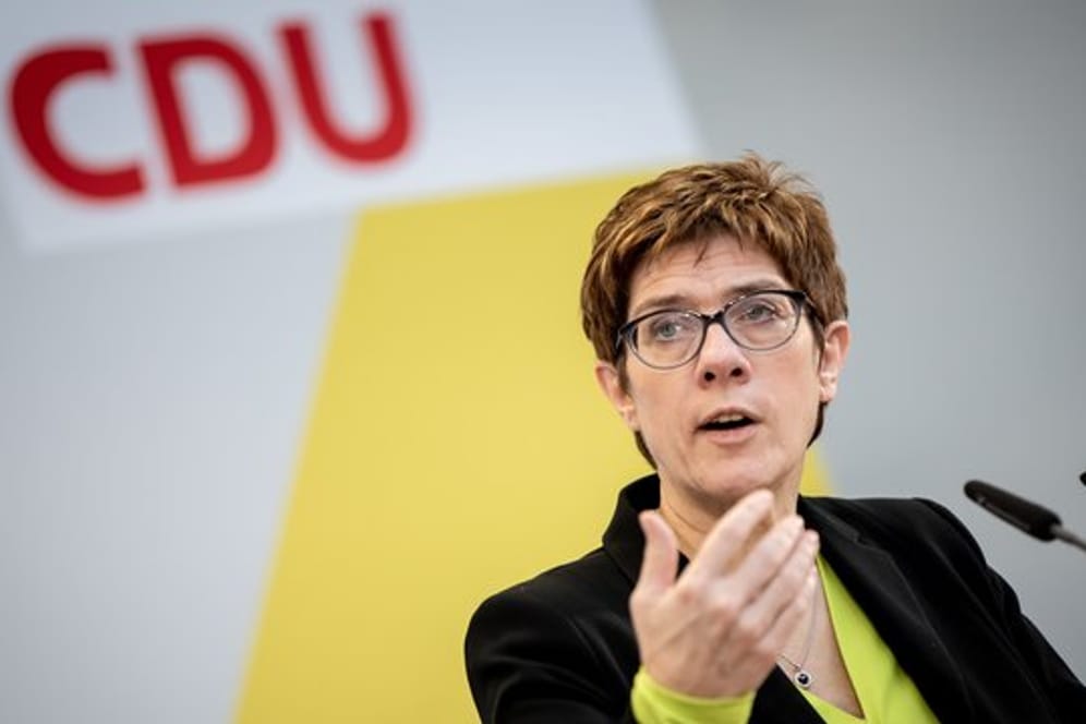 Meinungsverschiedenheit, "kein Krach": CDU-Chefin Annegret Kramp-Karrenbauer hält nichts von den SPD-Plänen zum Umbau des Sozialstaats.