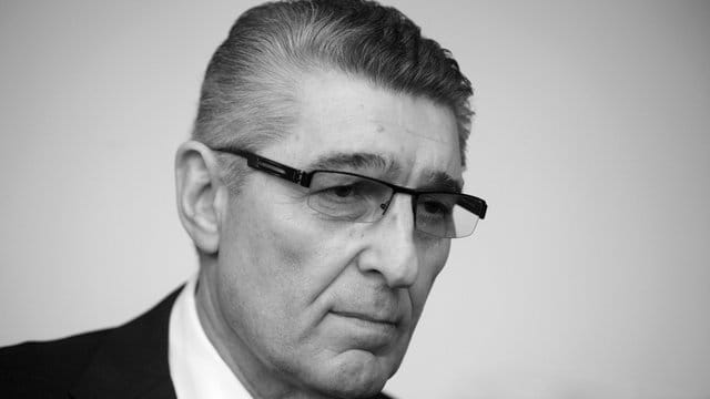 Der ehemalige Schalke-Manager Rudi Assauer wurde am Diensdtag beerdigt. Der ehemalige Schalke-Manager Rudi Assauer wurde am Diensdtag beerdigt.