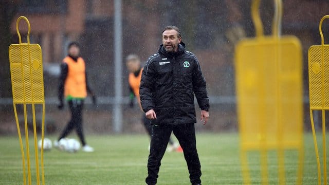 Hannover neuer Trainer Thomas Doll wurde für seine Arbeitsweise gelobt. Hannover neuer Trainer Thomas Doll wurde für seine Arbeitsweise gelobt.