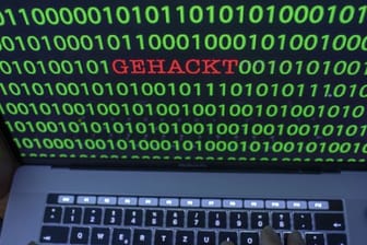 Einige der gehackten Daten gehen auf bereits gemeldete Diebstähle zurück, andere stammen aus bisher nicht bekannten Hackerangriffen.