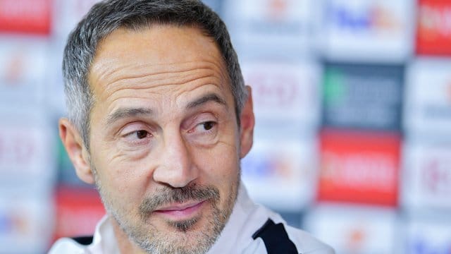 Hat mit seinem Team mit Schachtjor Donezk einen dicken Brocken vor Augen: Eintracht-Coach Adi Hütter. Hat mit seinem Team mit Schachtjor Donezk einen dicken Brocken vor Augen: Eintracht-Coach Adi Hütter.