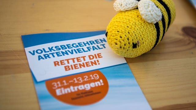 Das Volksbegehren Artenvielfalt zielt auf Änderungen im bayerischen Naturschutzgesetz. Das Volksbegehren Artenvielfalt zielt auf Änderungen im bayerischen Naturschutzgesetz.