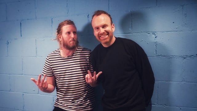 Ein ungewöhnliches Gespann: Andy Burrows (l) und Matt Haig.