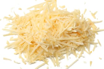 Geriebener Käse: Ein niederländische Hersteller ruft sein Produkt zurück.