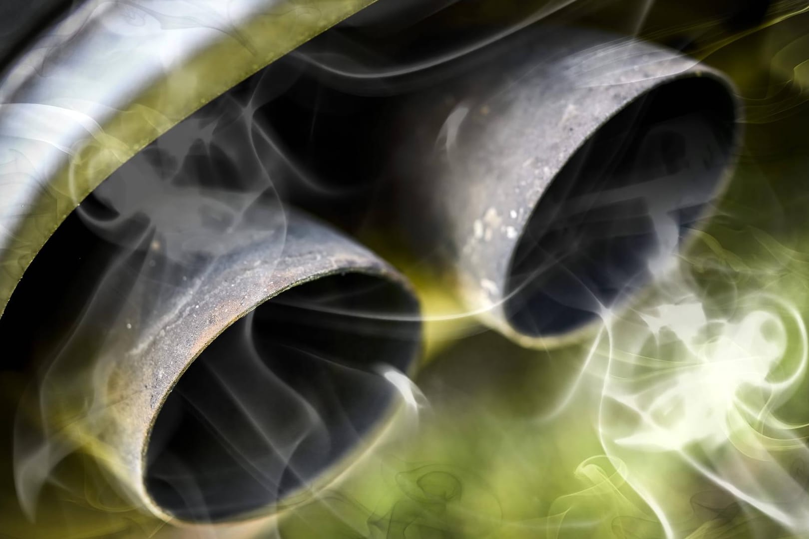 Qualmender Autoauspuff *** Smoke Car Exhaust