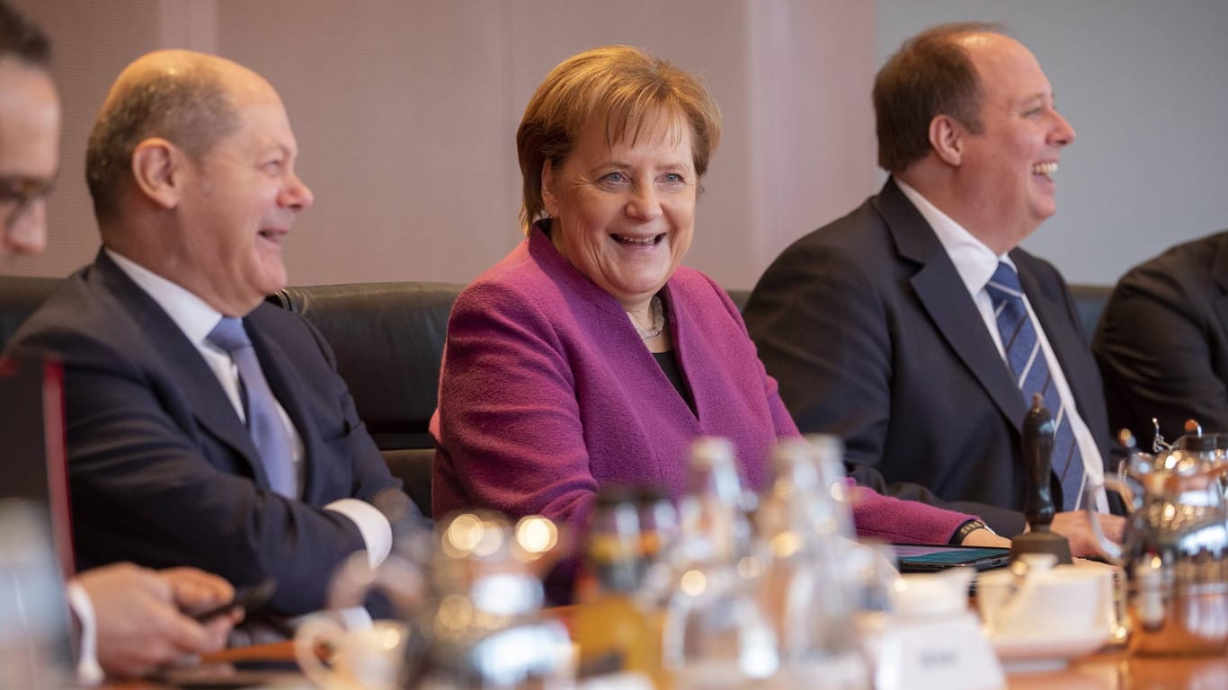 Olaf Scholz, Angela Merkel, Helge Braun: Heute haben sich die Koaltionsspitzen zum ersten Koaltionsausschuss ides Jahres im Kanzleramt getroffen.
