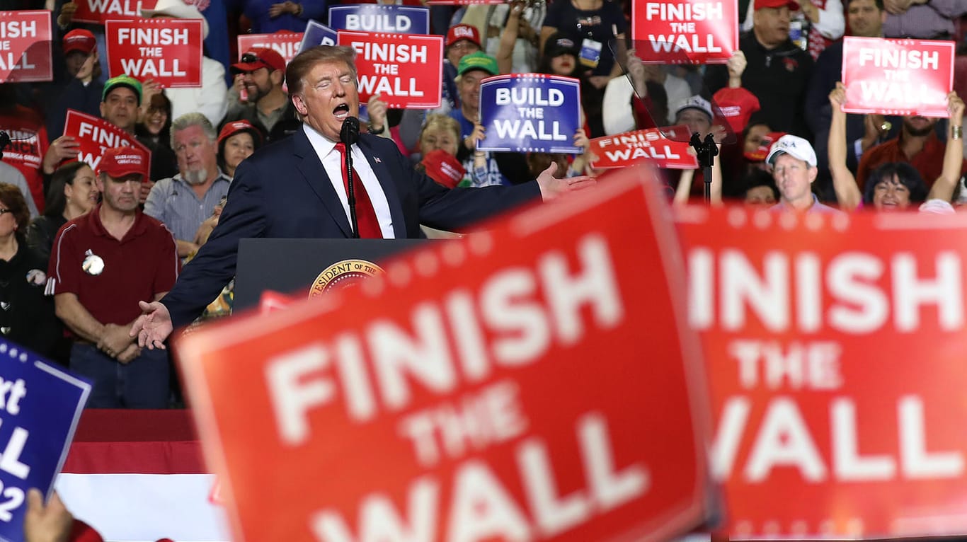 Donald Trump beim Auftritt in El Paso (am Montag): Was bringt seine Grenzmauer?