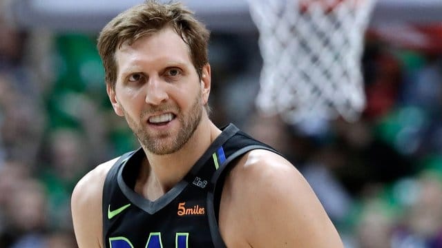 Schaut seiner Zukunft entspannt entgegen: NBA-Superstar Dirk Nowitzki. Schaut seiner Zukunft entspannt entgegen: NBA-Superstar Dirk Nowitzki.
