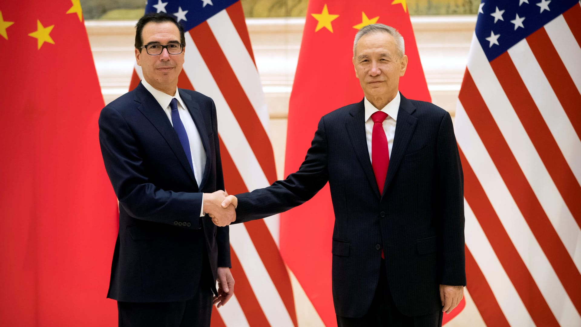 Handelsgespräche in Peking: US-Finanzminister Steven Mnuchin (l.) und Chinas Vize-Premier Liu He leiten die Delegationen ihrer Länder.