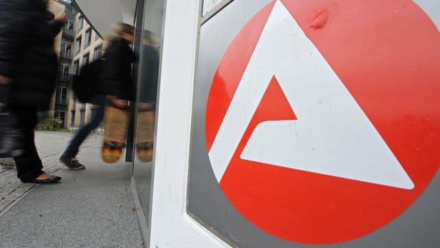 In SPD und Union wird über eine Reform von Harz IV nachgedacht.