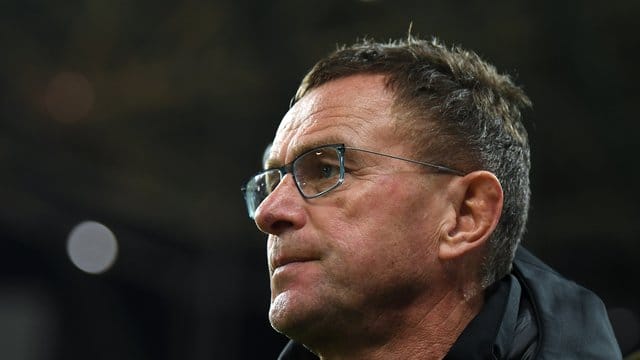 Tritt mit RB Leipzig gegen einen angeschlagenen VfB an: Trainer und Sportdirektor Ralf Rangnick. Tritt mit RB Leipzig gegen einen angeschlagenen VfB an: Trainer und Sportdirektor Ralf Rangnick.
