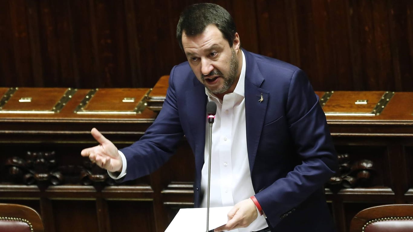 Matteo Salvini: Der italienische Innenminister hat einen verdächtigen Tunesier ausgewiesen.
