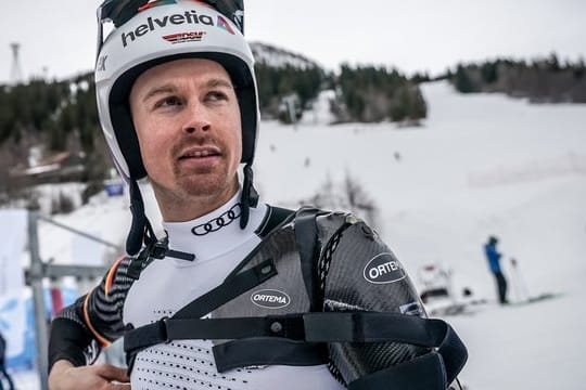 Stefan Luitz will sich beim Riesenslalom auch nicht von einer Schulterverletzung bremsen lassen.