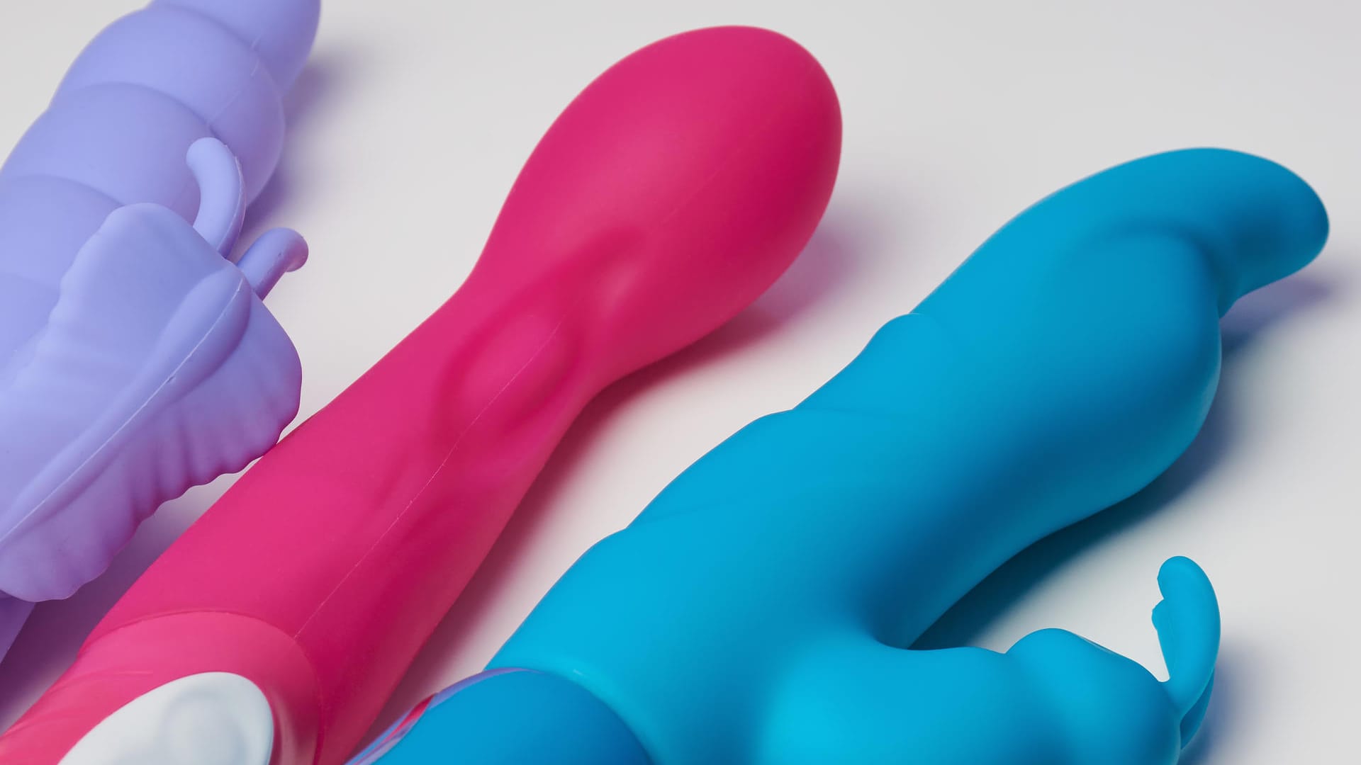 Wer ein Sexspielzeug kaufen will, hat die Qual der Wahl. Allen Toys gemeinsam ist: sie machen Frauen Freude!