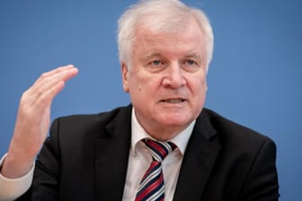 Horst Seehofer: Der Innenminister hat ein "Geordnete-Rückkehr-Gesetz" vorgelegt.