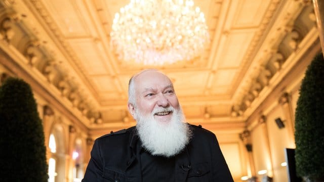 Joachim Witt ist am liebsten mit dem Auto unterwegs.