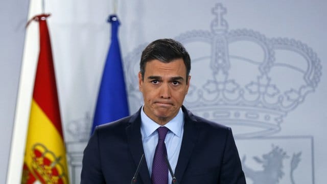 Spaniens Ministerpräsident Pedro Sanchez hat für April vorgezogene Neuwahlen angekündigt. Spaniens Ministerpräsident Pedro Sanchez hat für April vorgezogene Neuwahlen angekündigt.