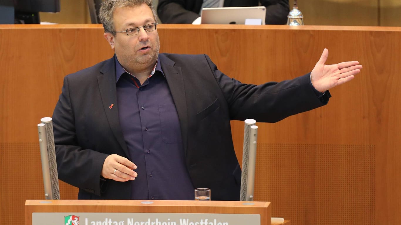 Der Grünen-Landtagsabgeordnete Mehrdad Mostofizadeh setzt sich für eine Entschuldung von Hagen ein.
