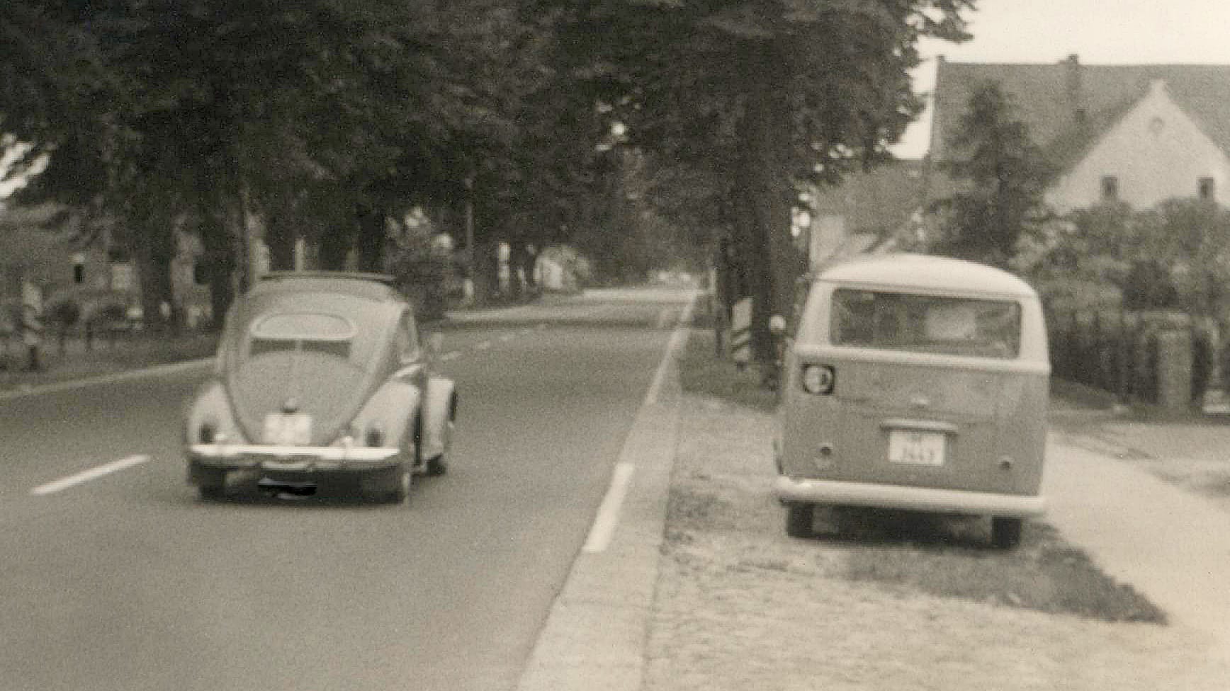 So sah moderne Technik vor 60 Jahren aus: der Bulli im Blitzer-Einsatz.